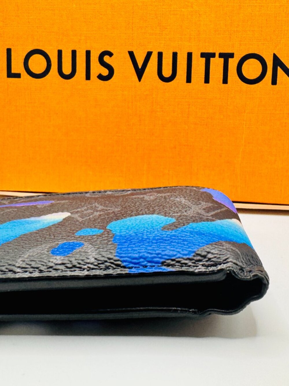 Rare Authentic LOUIS VUITTON WALLET MONOGRAM LEATHER Monogram Eclipse Sunrise Mu - Picture 4 of 9